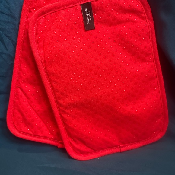 Kate Spade Chili Pepper Pot Holders - Picture 3 of 4